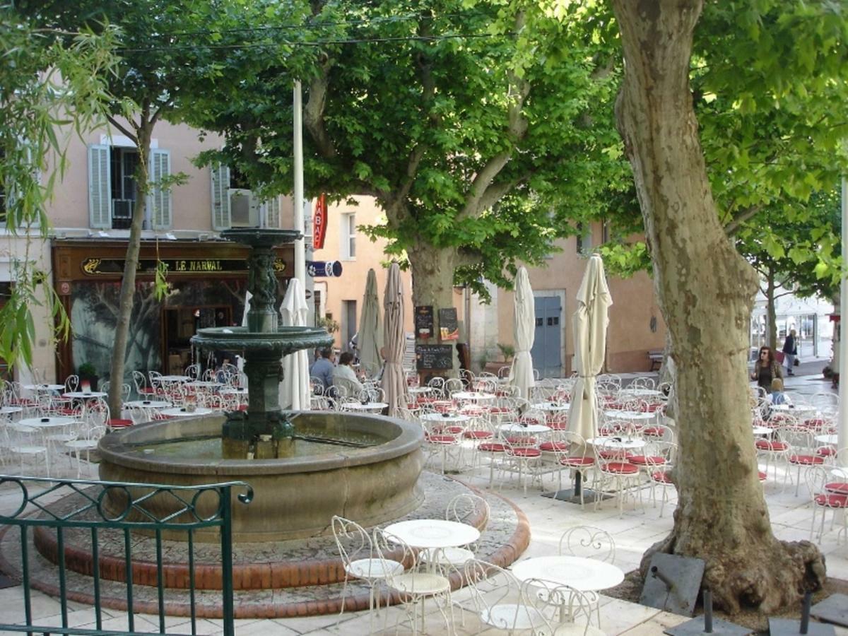 Au Coeur De La Ville Bandol Exterior photo